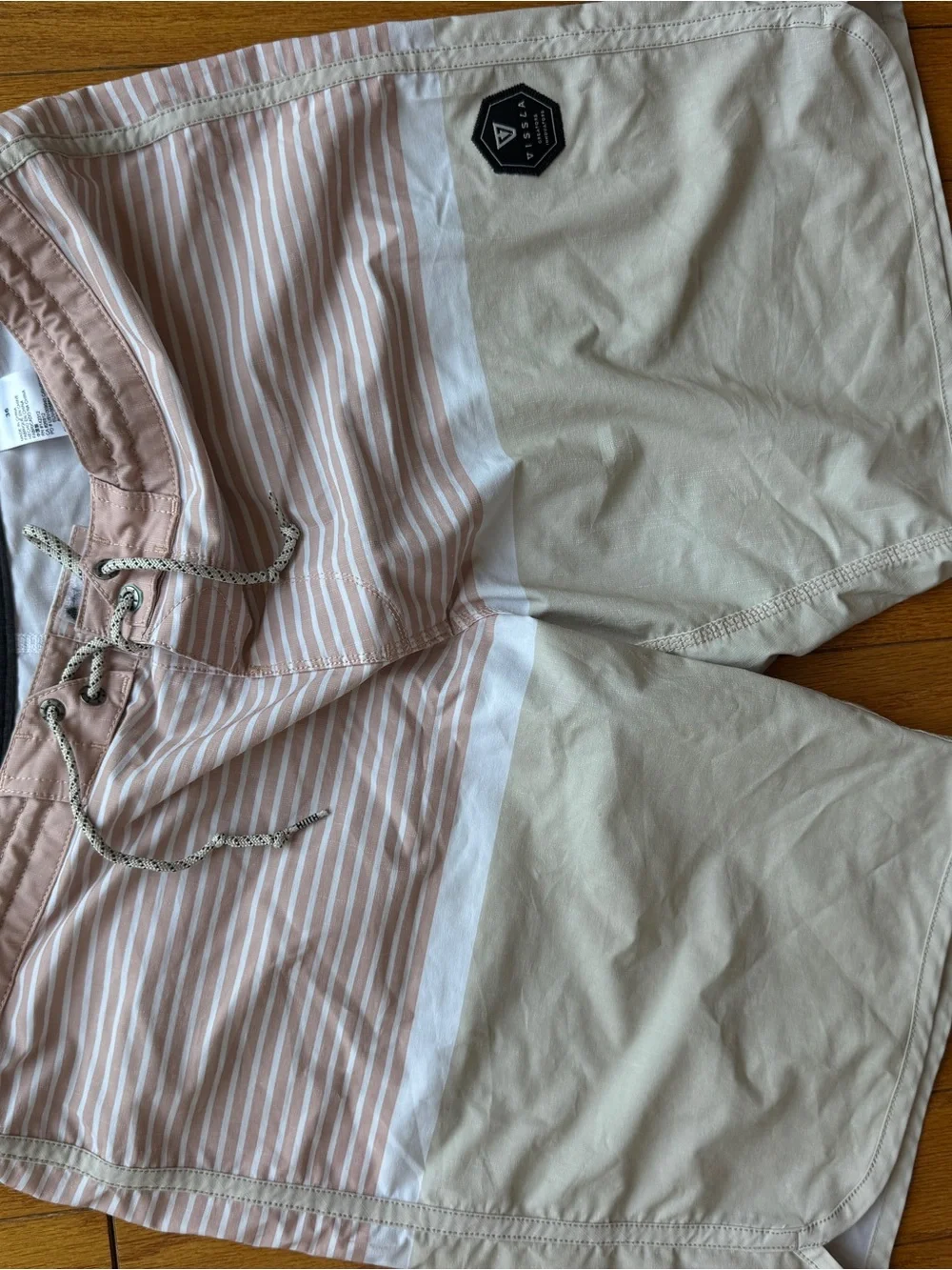 VISSLA Men's Swim Trunks - Pink, Black, Cream, Gray Multicolor Prints